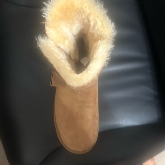 UGG Brown Boots with Bow Accent - Picture 11 of 17